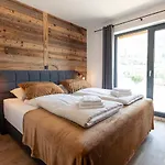 Aparthotel Kreischberg By Alps 4*